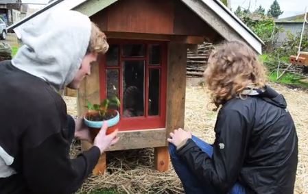 Tiny Dwellings in Portlandia (video) Accessory Dwellings - Google Chrome_2014-03-14_10-36-03