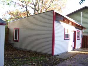 Billy Hines' Carriage House After
