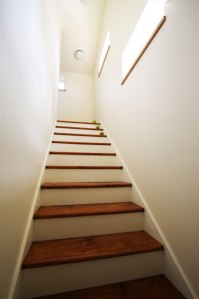 Gray-Okulitch ADU Staircase - photo credit Jettison Green