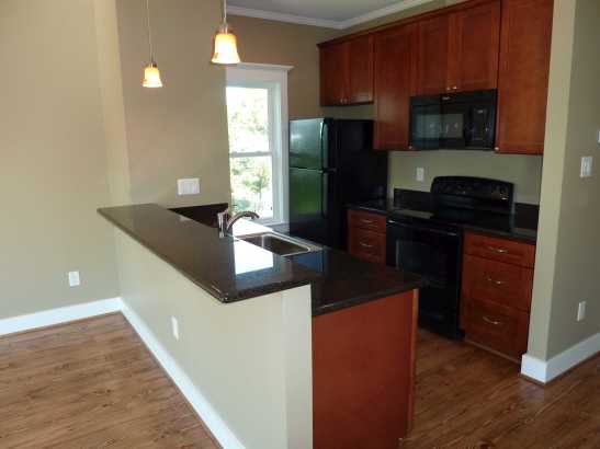 Elizondo ADU Kitchen & Bar